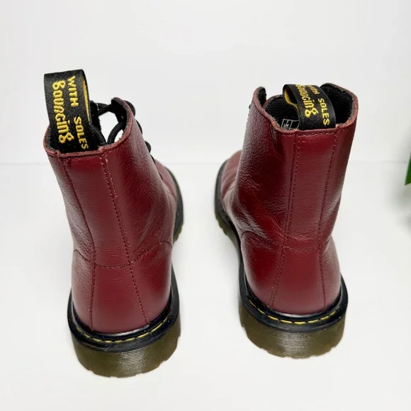 Dr. Martens Women’s Luana Leather Boots Cherry Red Smooth Sz 9 - Picture 11 of 16